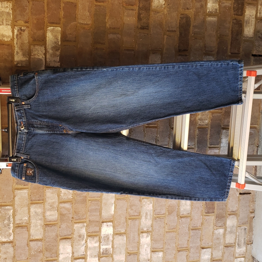 Cinch • Men's Loose Fit Black Label Jeans